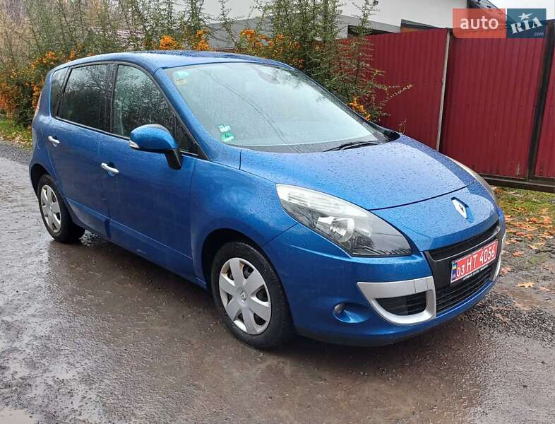 Мінівен Renault Scenic 2010 в Луцьку