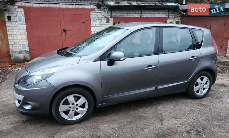 Минивэн Renault Scenic 2011 в Чернигове