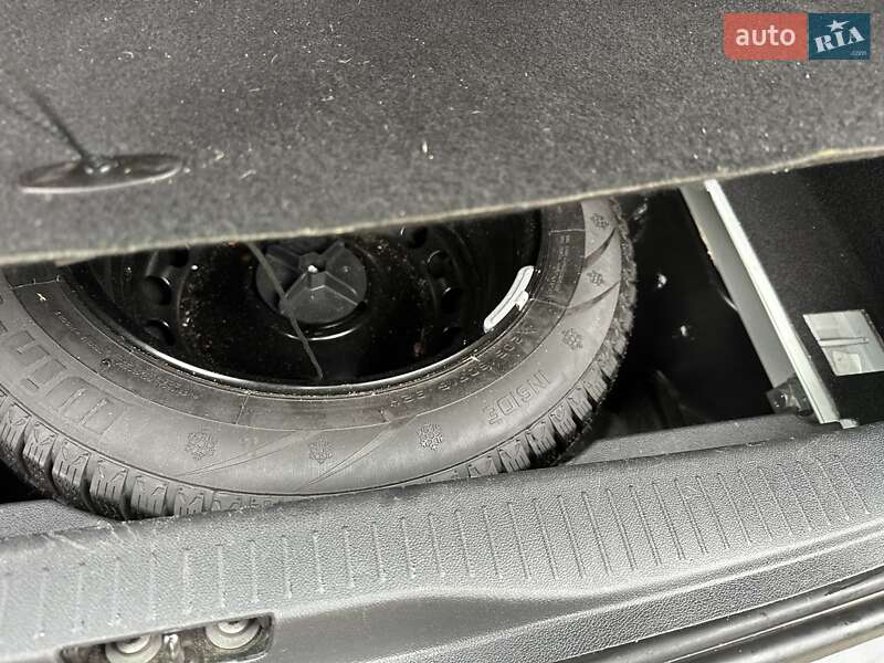 Минивэн Renault Scenic 2012 в Киеве