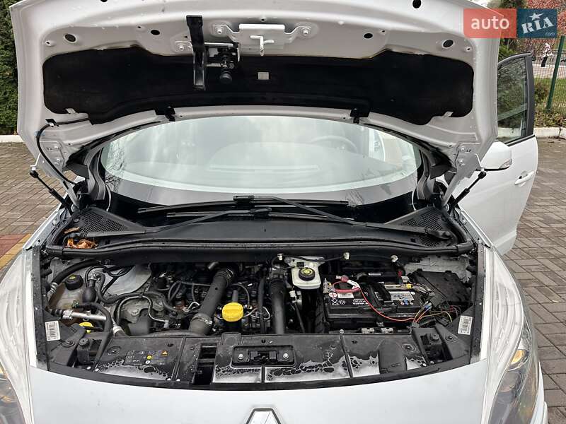 Минивэн Renault Scenic 2012 в Киеве