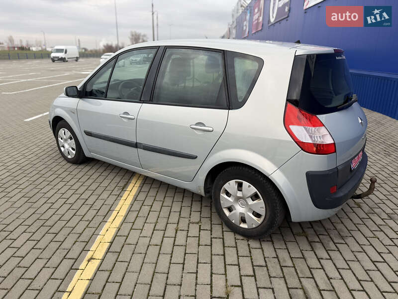 Мінівен Renault Scenic 2004 в Нововолинську