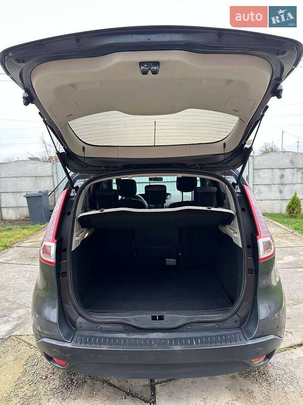 Мінівен Renault Scenic 2011 в Чорнобаї