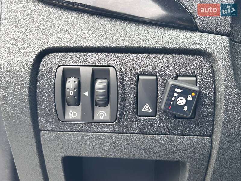 Мінівен Renault Scenic 2012 в Одесі фото 18 Мінівен Renault Scenic 2012 в Одесі