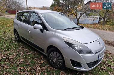 Мінівен Renault Scenic 2009 в Новгородці