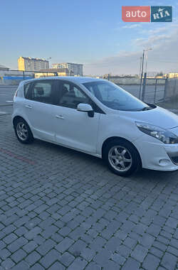 Минивэн Renault Scenic 2011 в Ивано-Франковске