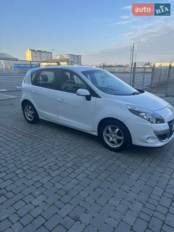 Минивэн Renault Scenic 2011 в Ивано-Франковске фото 4 Минивэн Renault Scenic 2011 в Ивано-Франковске