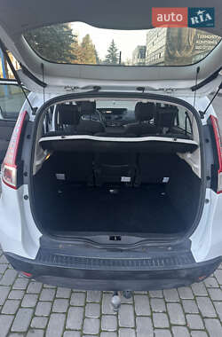 Минивэн Renault Scenic 2011 в Ивано-Франковске