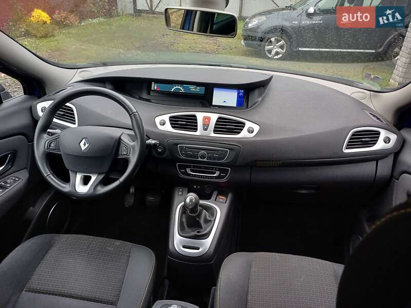 Мінівен Renault Scenic 2010 в Луцьку