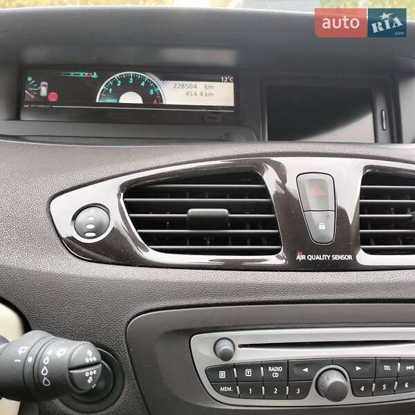 Мінівен Renault Scenic 2011 в Рівному