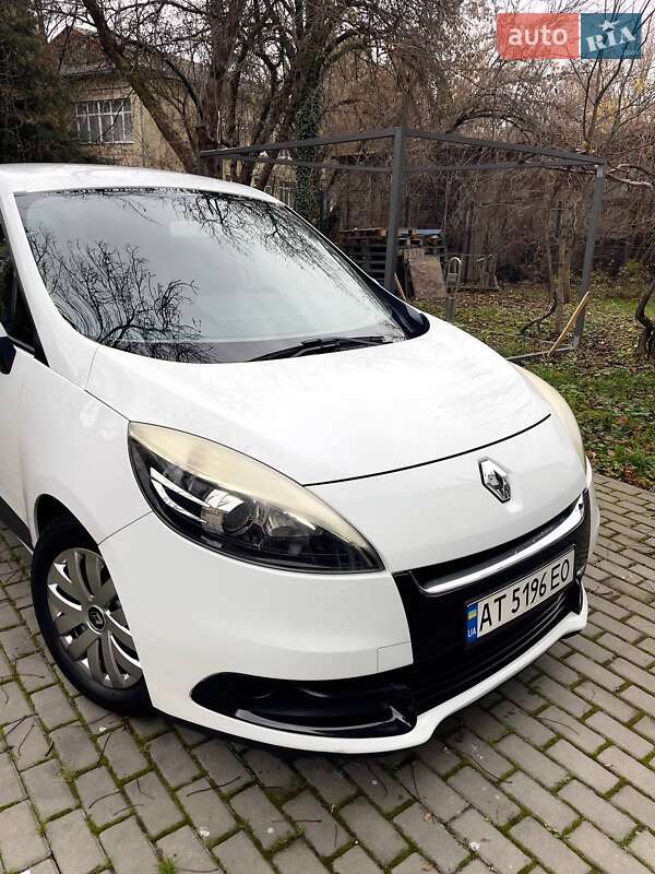 Минивэн Renault Scenic 2012 в Ивано-Франковске фото 14 Минивэн Renault Scenic 2012 в Ивано-Франковске