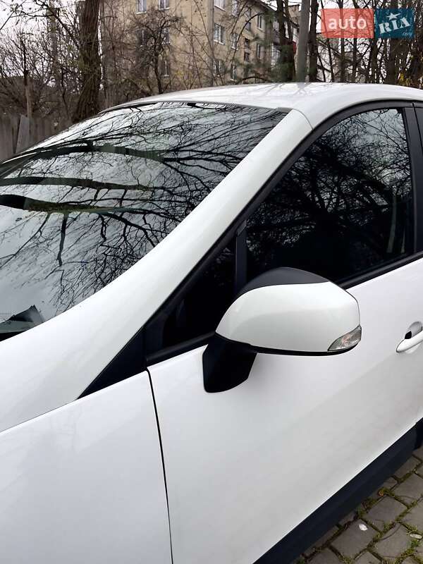 Минивэн Renault Scenic 2012 в Ивано-Франковске фото 16 Минивэн Renault Scenic 2012 в Ивано-Франковске
