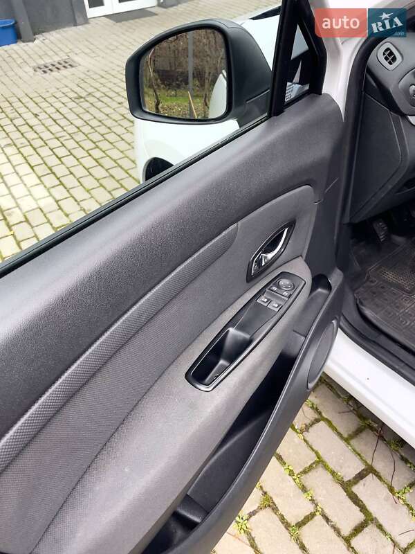 Минивэн Renault Scenic 2012 в Ивано-Франковске фото 37 Минивэн Renault Scenic 2012 в Ивано-Франковске