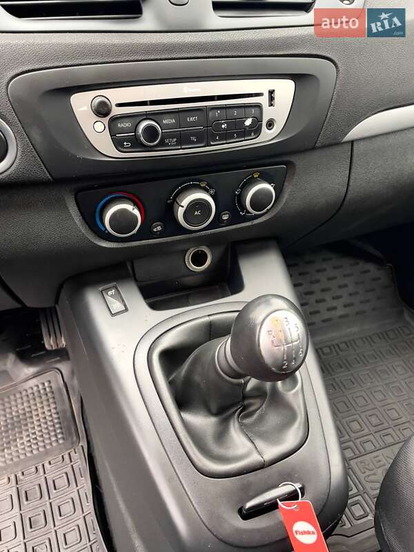 Минивэн Renault Scenic 2012 в Ивано-Франковске фото 40 Минивэн Renault Scenic 2012 в Ивано-Франковске