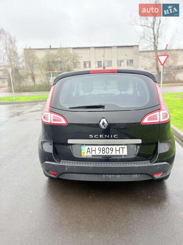 Мінівен Renault Scenic 2011 в Шостці