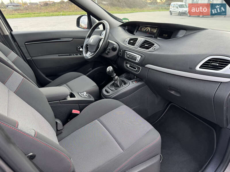 Мінівен Renault Scenic 2013 в Луцьку