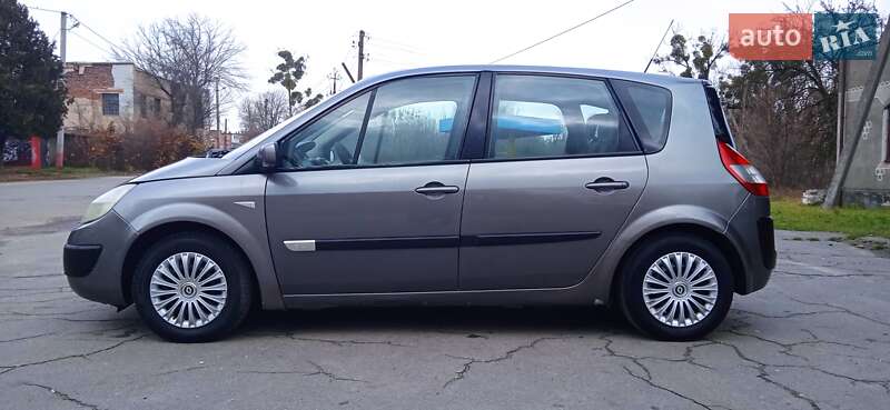 Минивэн Renault Scenic 2005 в Славуте