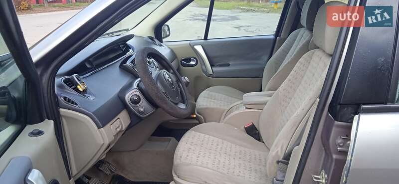 Минивэн Renault Scenic 2005 в Славуте