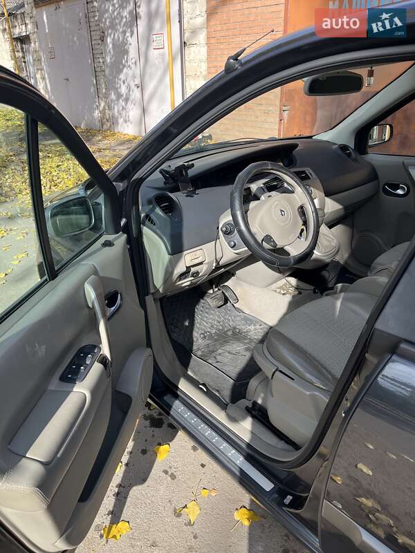 Минивэн Renault Scenic 2005 в Николаеве