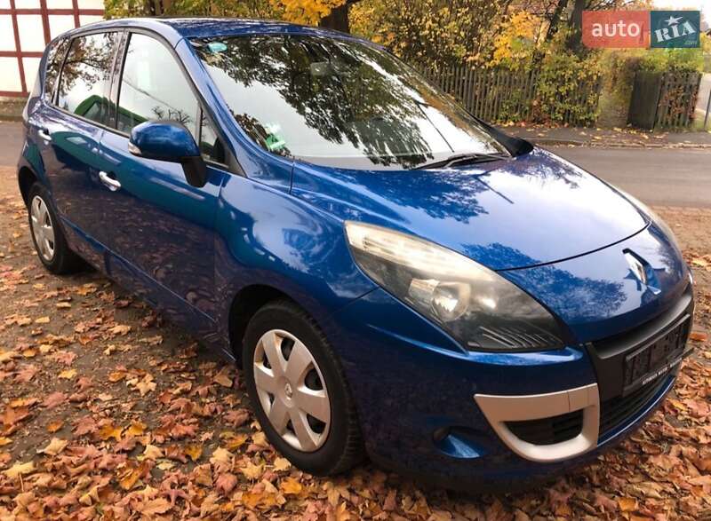 Мінівен Renault Scenic 2010 в Луцьку