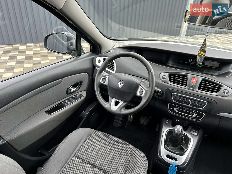 Мінівен Renault Scenic 2012 в Полтаві