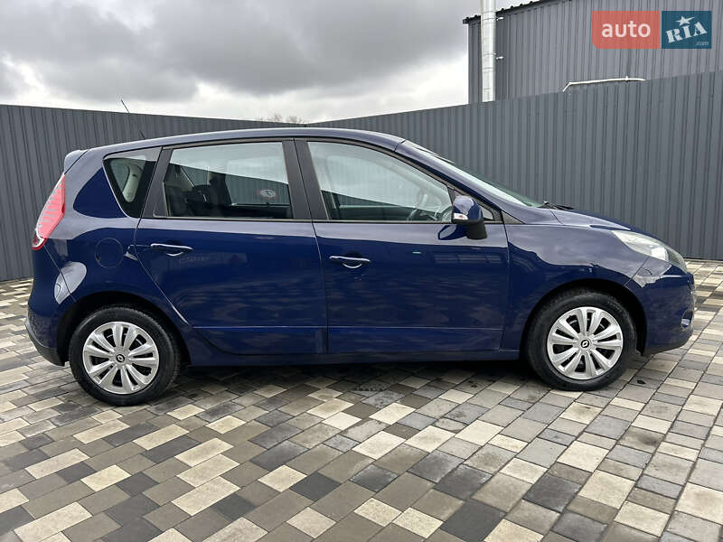 Мінівен Renault Scenic 2012 в Полтаві