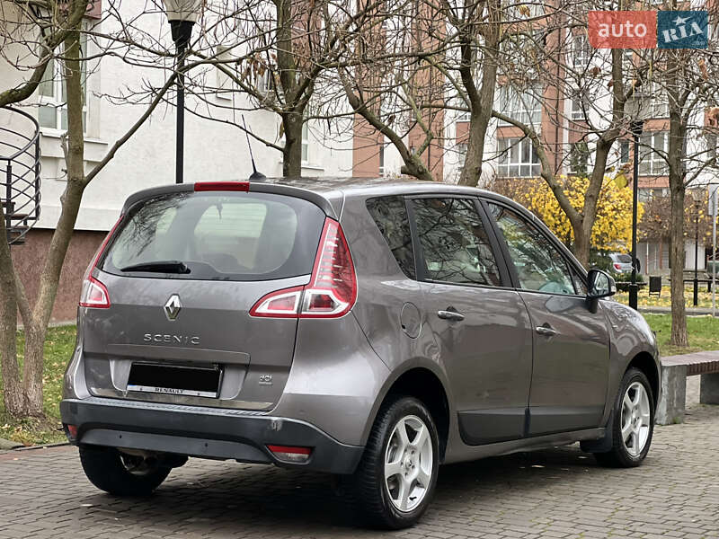 Мінівен Renault Scenic 2010 в Івано-Франківську