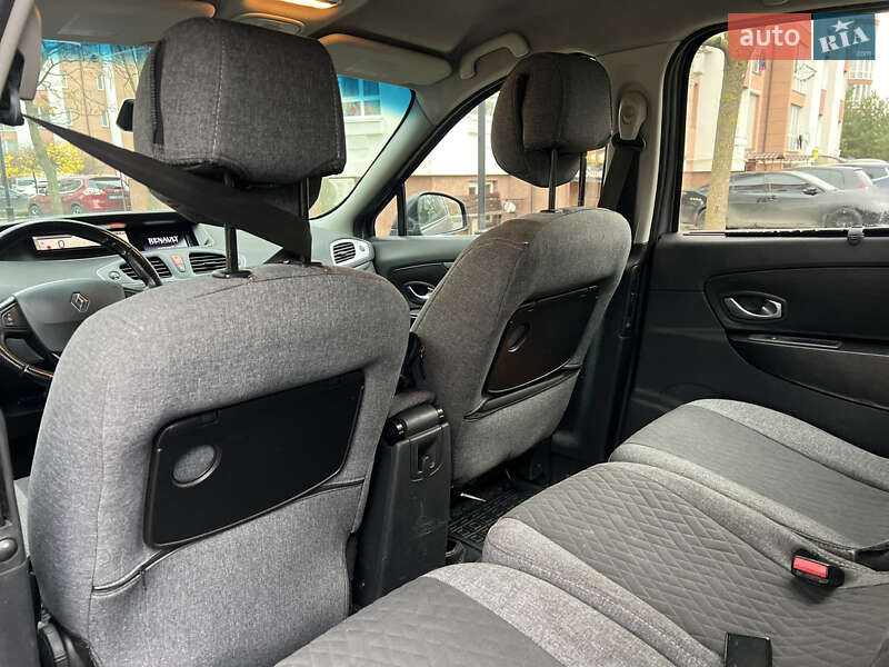 Мінівен Renault Scenic 2010 в Івано-Франківську