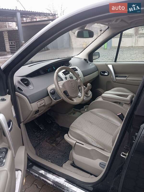 Минивэн Renault Scenic 2004 в Калуше