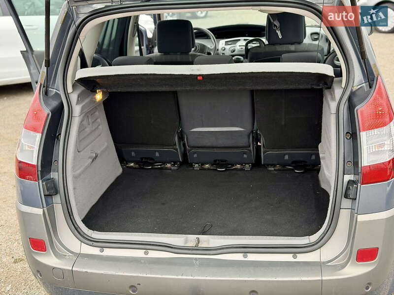 Мінівен Renault Scenic 2006 в Рівному