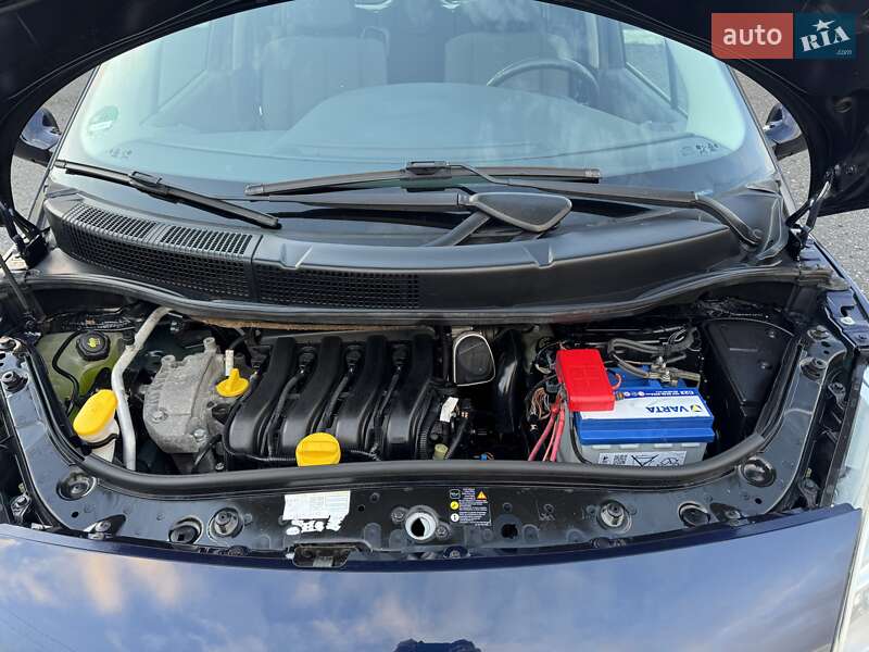 Минивэн Renault Scenic 2008 в Дубно