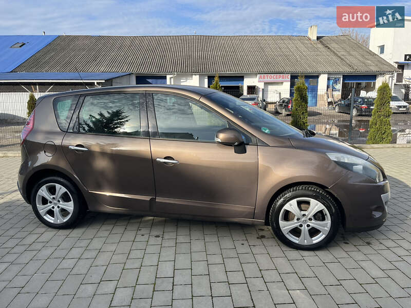 Минивэн Renault Scenic 2010 в Бродах