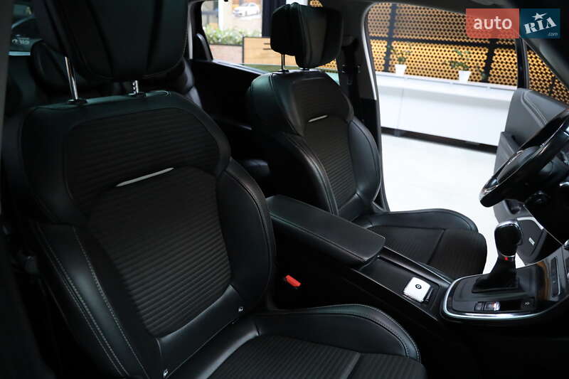 Мінівен Renault Scenic 2017 в Луцьку