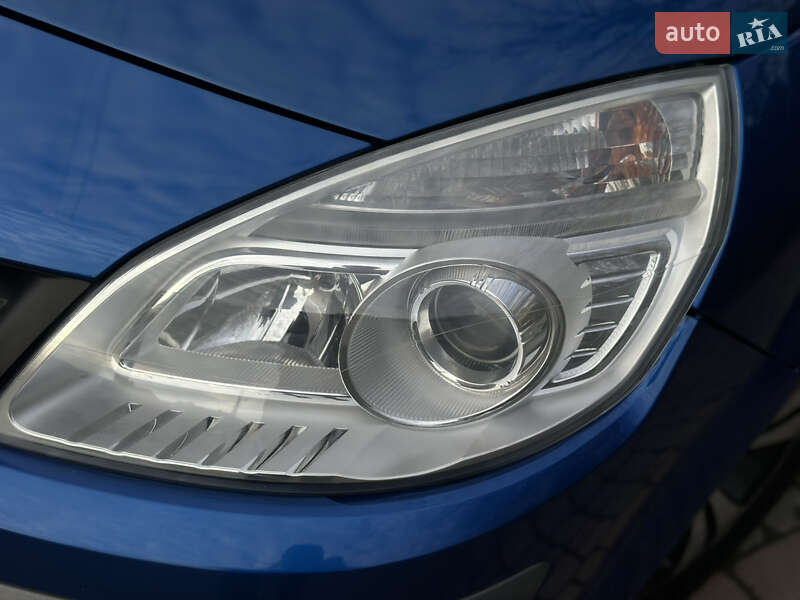 Мінівен Renault Scenic 2008 в Івано-Франківську