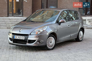 Минивэн Renault Scenic 2009 в Нетешине