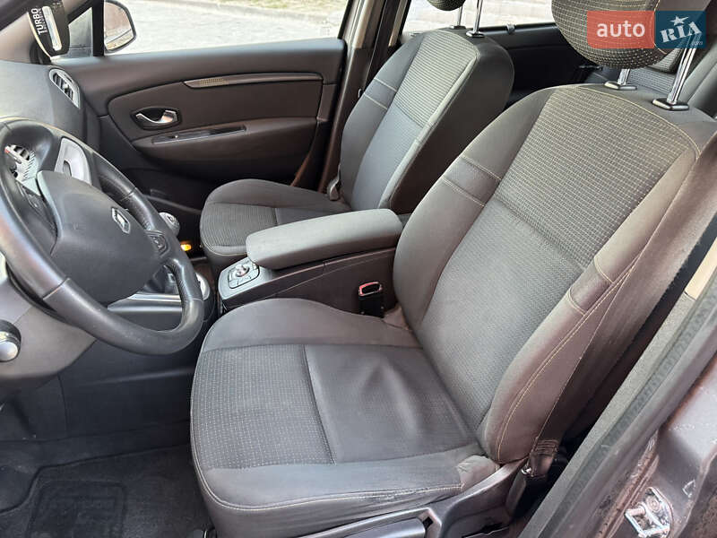 Минивэн Renault Scenic 2009 в Нетешине