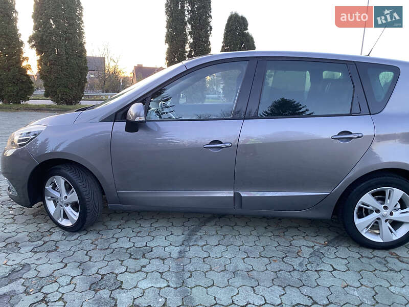 Мінівен Renault Scenic 2013 в Дубні