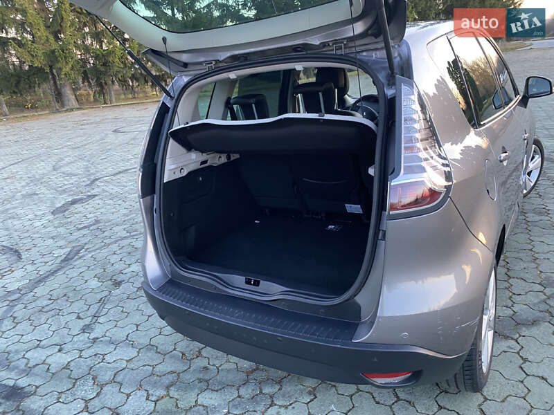 Мінівен Renault Scenic 2013 в Дубні