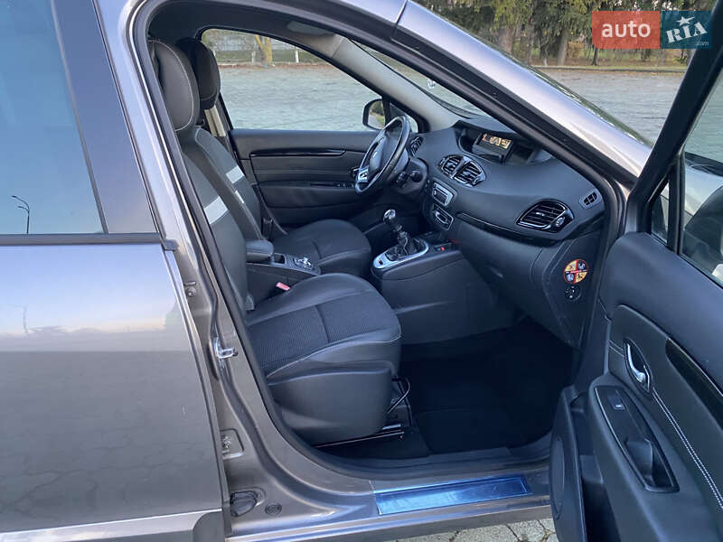 Мінівен Renault Scenic 2013 в Дубні