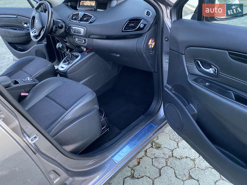 Мінівен Renault Scenic 2013 в Дубні