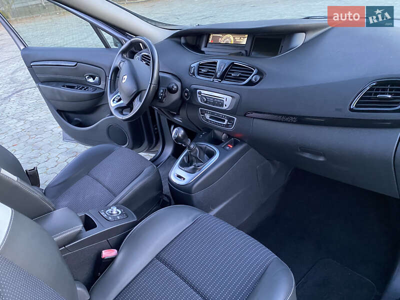 Мінівен Renault Scenic 2013 в Дубні