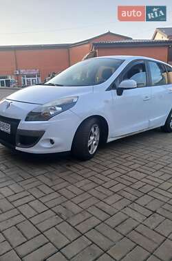Минивэн Renault Scenic 2011 в Прилуках