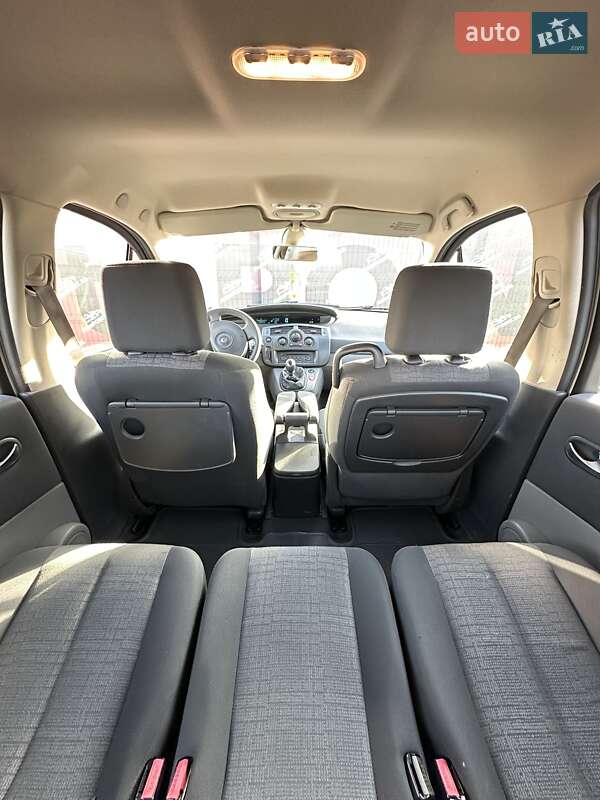 Минивэн Renault Scenic 2006 в Сумах