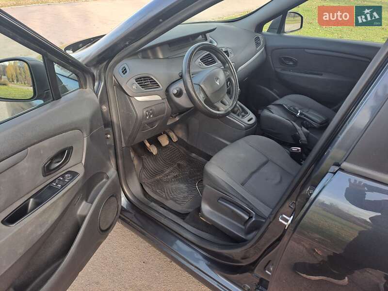 Минивэн Renault Scenic 2011 в Каменском