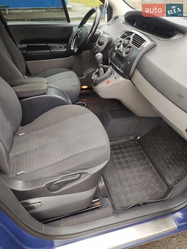 Минивэн Renault Scenic 2007 в Остроге