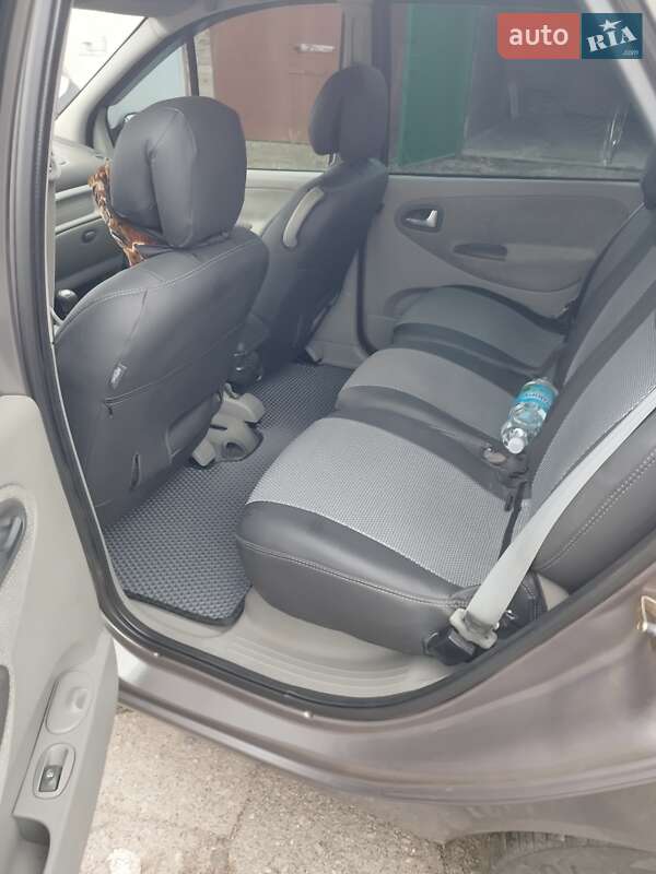 Минивэн Renault Scenic 2002 в Краматорске