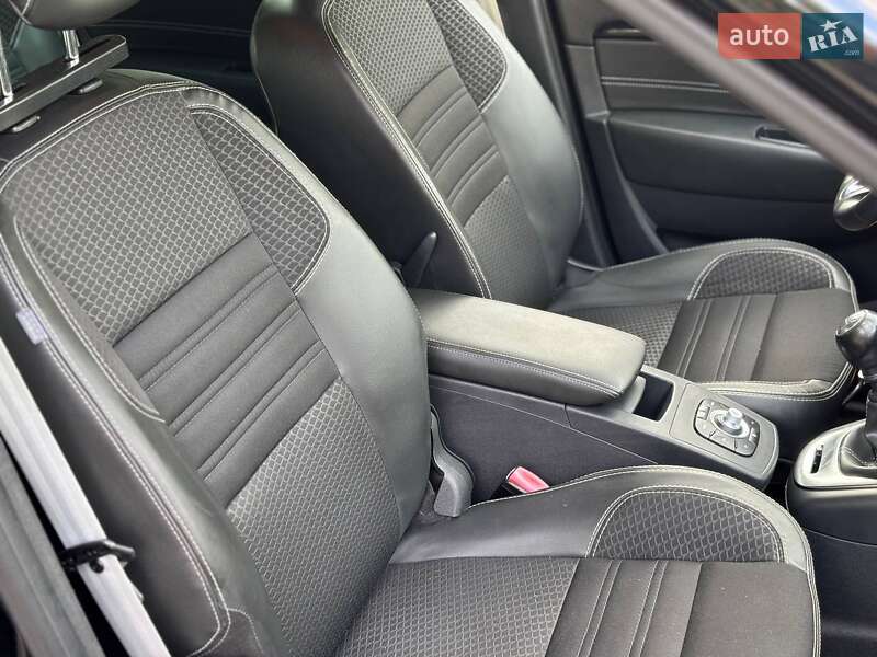 Мінівен Renault Scenic 2014 в Києві фото 68 Мінівен Renault Scenic 2014 в Києві