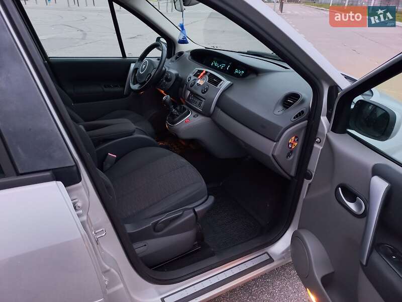 Минивэн Renault Scenic 2009 в Харькове