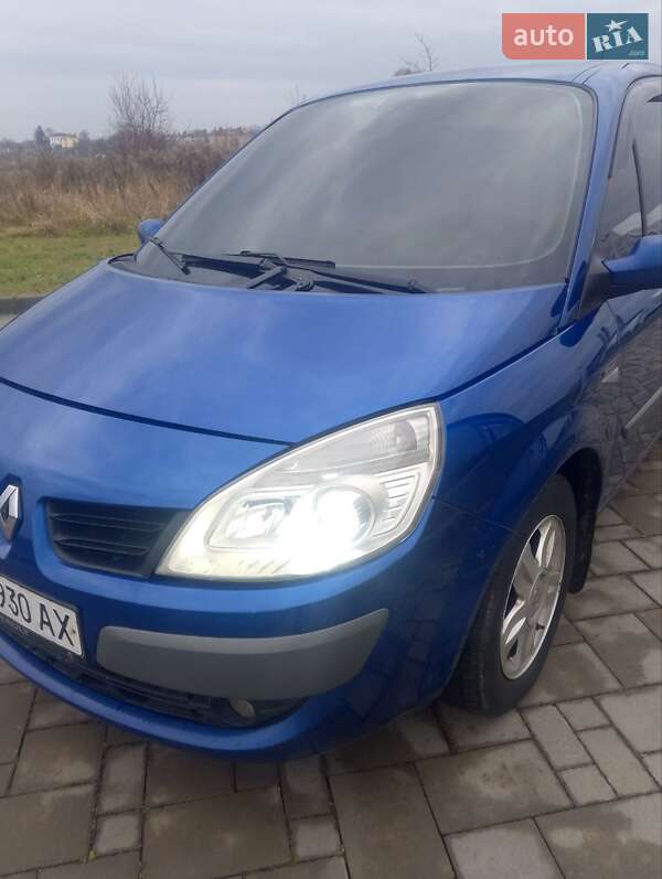 Мінівен Renault Scenic 2006 в Рівному