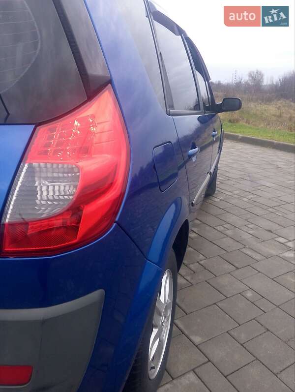 Мінівен Renault Scenic 2006 в Рівному