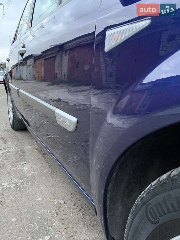 Минивэн Renault Scenic 2005 в Запорожье